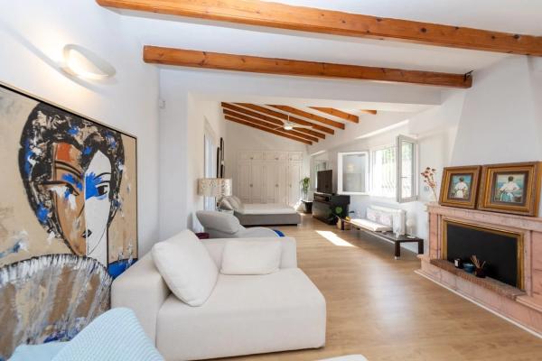 Casa independiente en calle Font del Salmitre