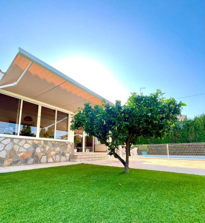 Casa independiente en calle Font del Salmitre