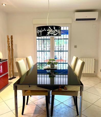 Casa independiente en calle Font del Salmitre