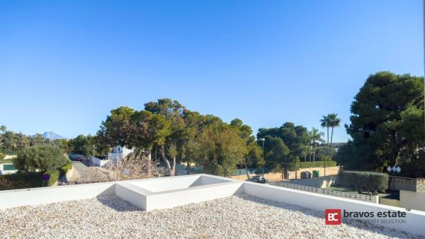 Casa independiente en calle José Pujalte