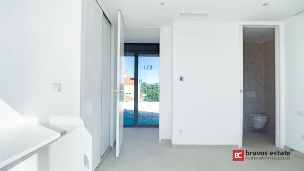 Casa independiente en calle José Pujalte