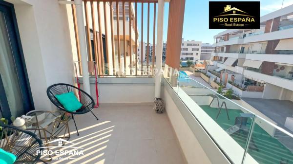 Piso en calle Pedagoga Amelia Asensi Beviá