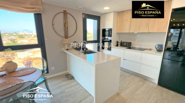 Piso en calle Pedagoga Amelia Asensi Beviá