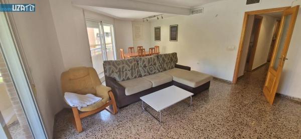 Chalet adosado en calle Pelayo, 10