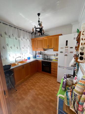 Chalet pareado en calle la Carrasqueta