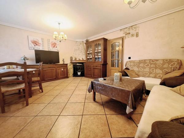 Chalet pareado en paseo los Rosales