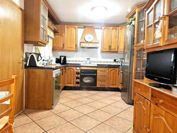 Chalet pareado en paseo los Rosales