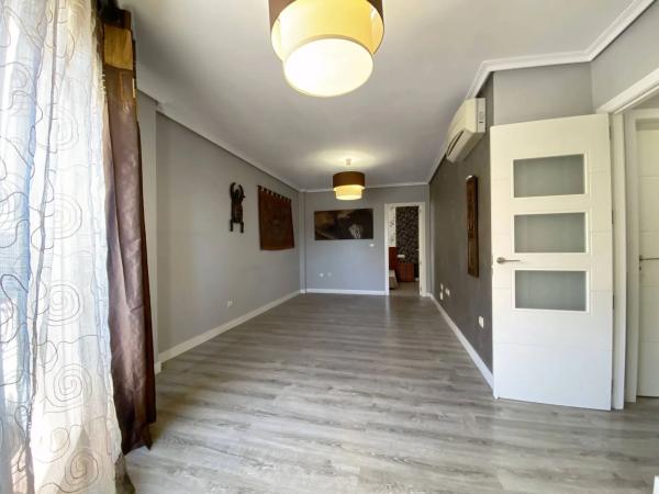 Piso en calle Pi y Margall