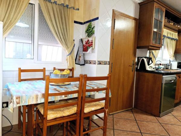 Chalet pareado en paseo los Rosales