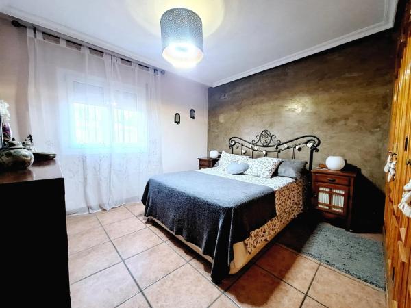 Chalet pareado en paseo los Rosales