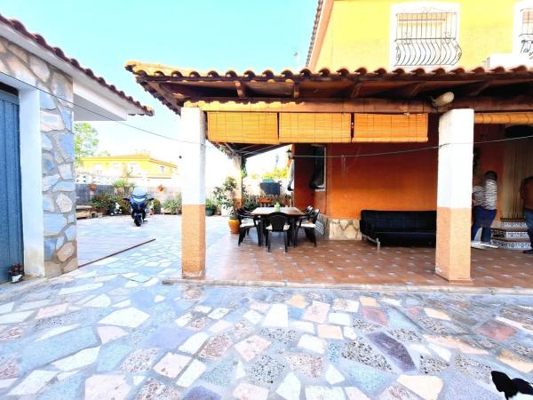 Chalet pareado en paseo los Rosales