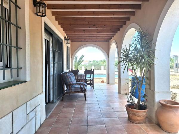 Casa independiente en calle Partida del Raspeig