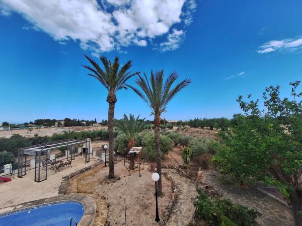 Casa independiente en calle Partida del Raspeig