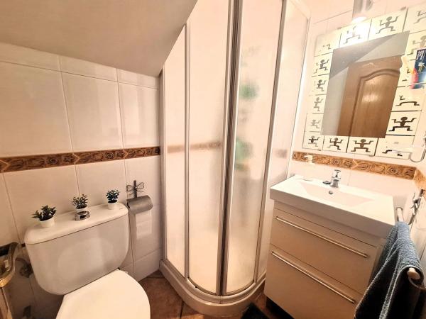 Chalet pareado en paseo los Rosales