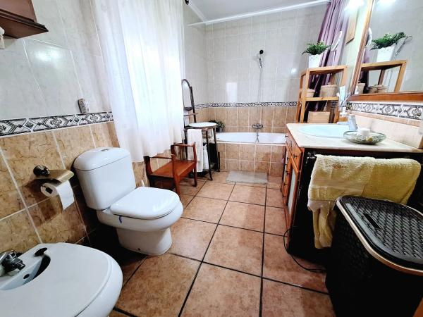 Chalet pareado en paseo los Rosales