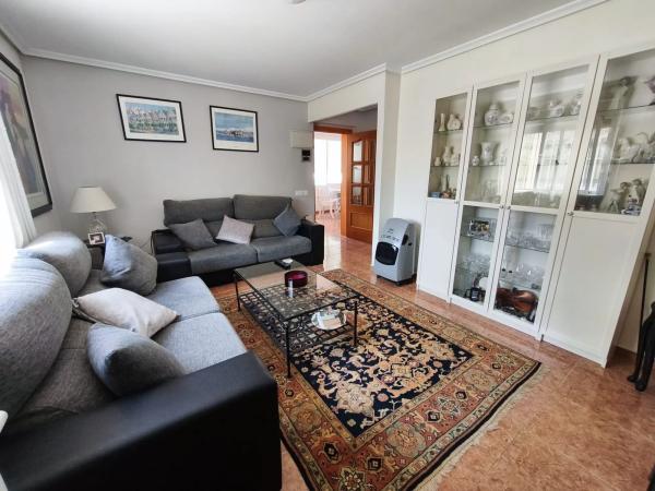 Casa independiente en calle Higuera