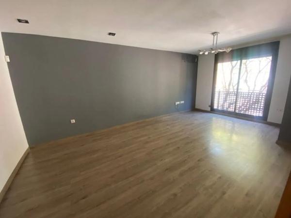 Piso en avenida 3 de Abril de 1979