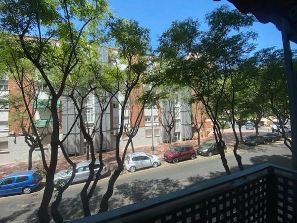 Piso en avenida 3 de Abril de 1979