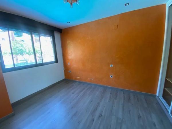 Piso en avenida 3 de Abril de 1979