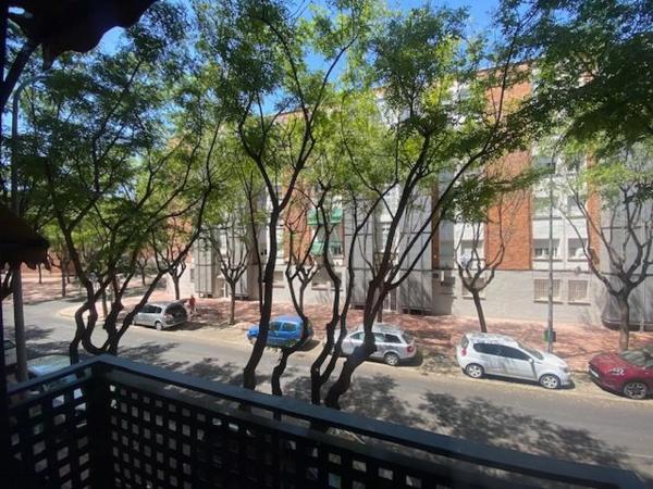 Piso en avenida 3 de Abril de 1979