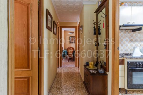 Piso en calle Montoyos