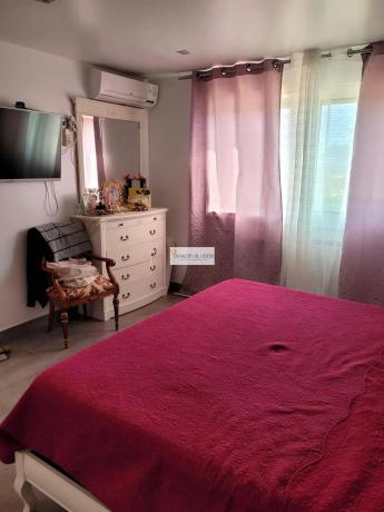 Casa independiente en avenida Serreta Ramos