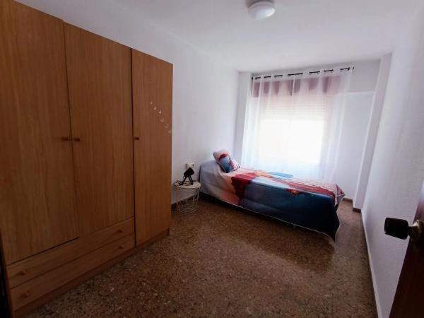 Piso en calle Reyes Católicos, 17