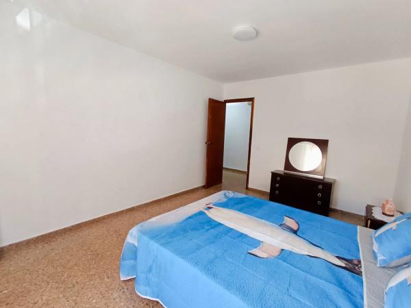 Piso en calle Reyes Católicos, 17