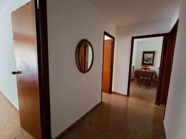 Piso en calle Reyes Católicos, 17