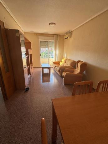 Piso en calle Álvarez Quintero, 34