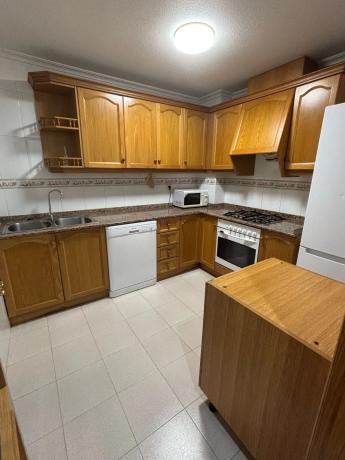 Piso en calle Álvarez Quintero, 34