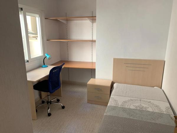 Piso en calle Alcalde Ramón Orts Galán, 8