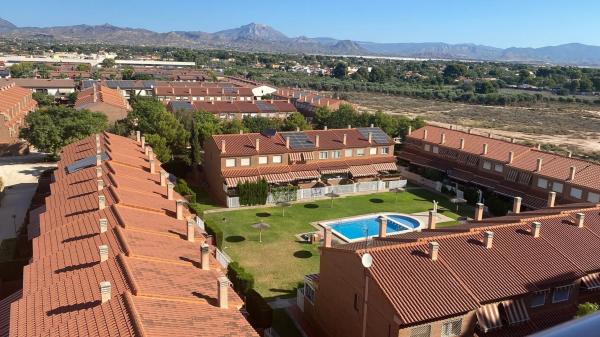 Piso en calle Alcalde Ramón Orts Galán, 8