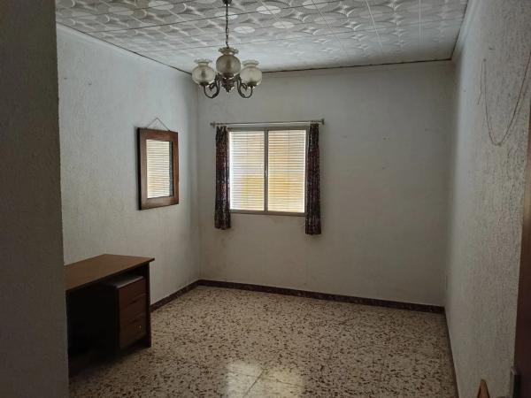 Casa independiente en calle juez hernaez, 13