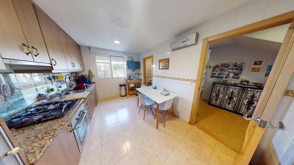 Chalet adosado en Av Cami De La Pedrachina