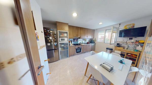 Chalet adosado en Av Cami De La Pedrachina