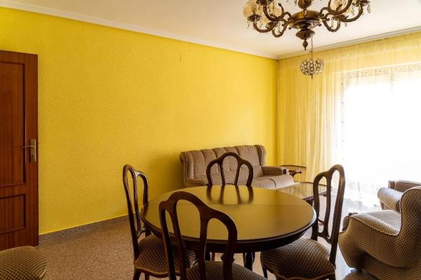 Piso en calle Joan Fuster, 4