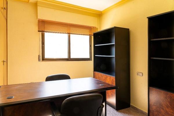 Piso en calle Joan Fuster, 4