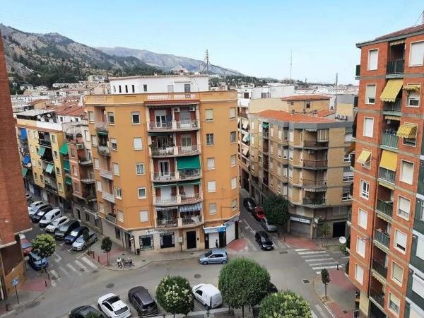 Piso en Barri Santa Rosa