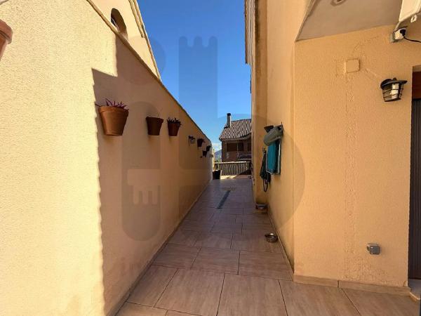 Chalet adosado en Cl Cavall Bernat, 1