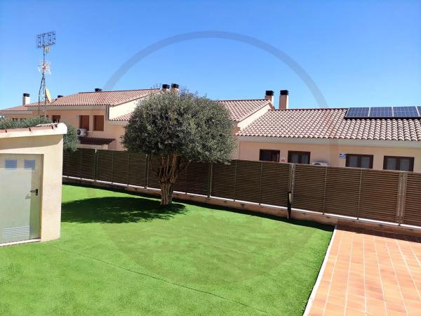 Chalet adosado en Cl Cavall Bernat, 1