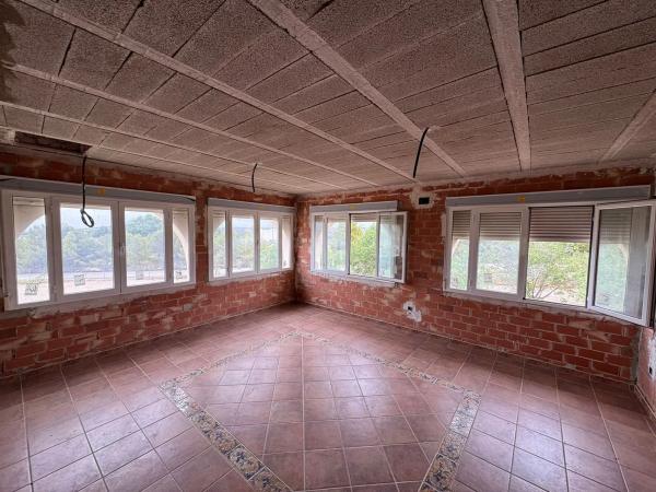 Casa independiente en avenida de Alcoy, 26