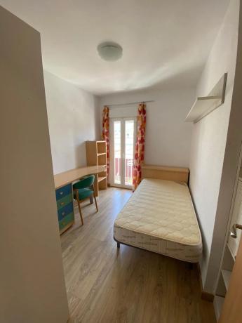 Piso en Barri Zona Nord