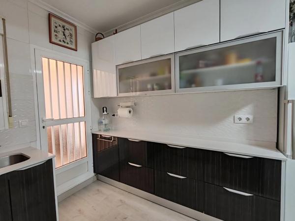 Chalet pareado en Cl Rio Narcea