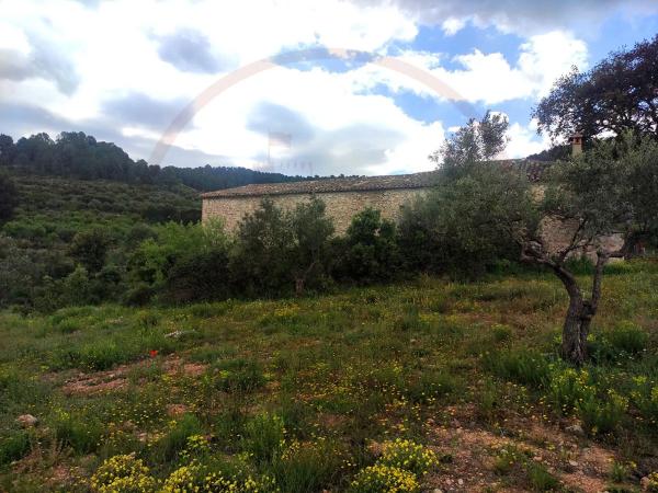 Masía en Banyeres de Mariola