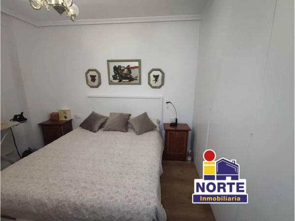 Piso en Barri Zona Nord