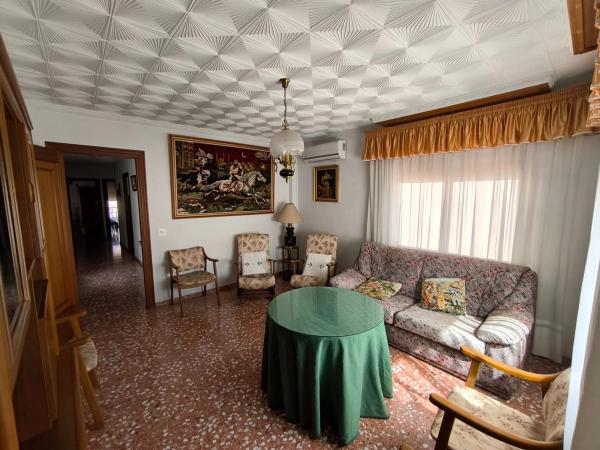 Casa independiente en Zona centro de salud, 1