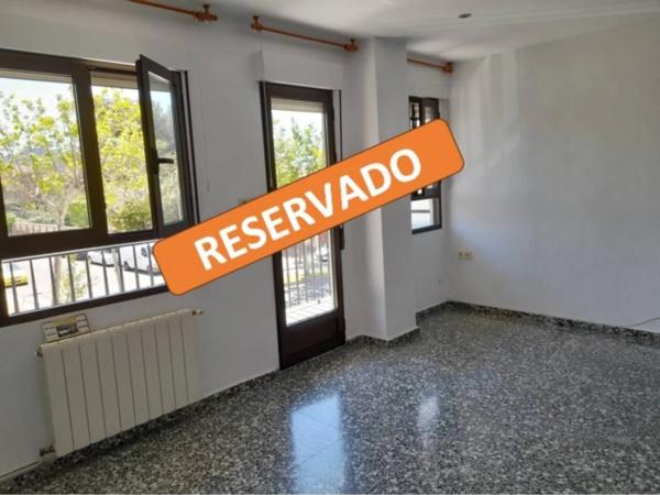 Piso en avenida de Juan Carlos i