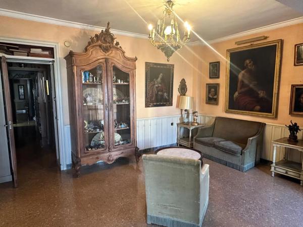 Piso en alameda Camilo Sesto