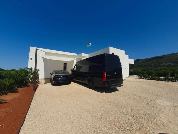 Casa independiente en calle Assagador s/n